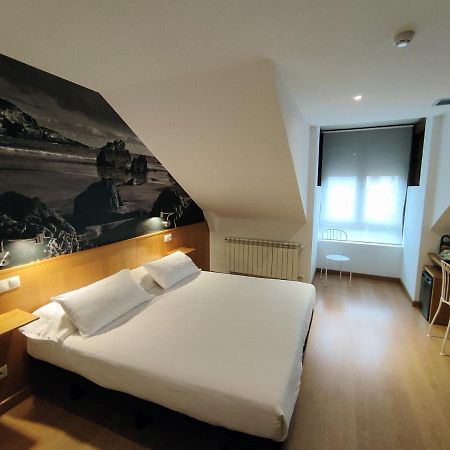 Hotel Dabeleira Luarca Eksteriør bilde