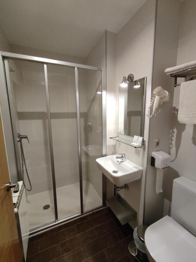 Hotel Dabeleira Luarca Eksteriør bilde